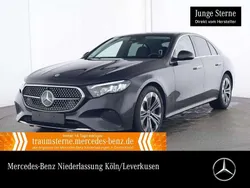Grau Gebraucht 2024 Mercedes E200 Avantgarde Limousine | 45.990 € (Fairer Preis)