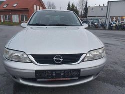 Silber Gebraucht 1999 Opel Vectra Comfort Limousine | 1.350 € (Guter Preis)