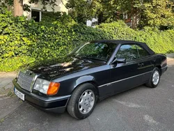 Schwarz Gebraucht 1992 Mercedes E300 Sportline Cabrio | 22.950 €
