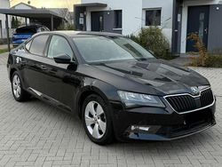 Schwarz Gebraucht 2019 Skoda Superb Limousine | 7.000 € (Guter Preis)