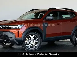 Braun Neu 2025 Dacia Duster Expression SUV | 28.470 € (Etwas zu teuer)