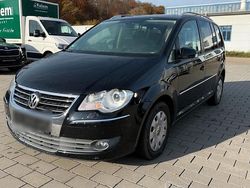 Schwarz Gebraucht 2008 VW Touran Van / Kleinbus | 4.999 € (Fairer Preis)