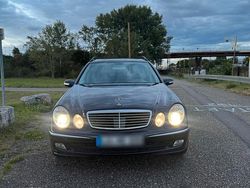 Blau Gebraucht 2003 Mercedes E320 Avantgarde Kombi | 5.000 € (Teuer)