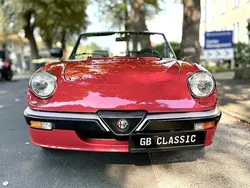 Rot Gebraucht 1988 Alfa Romeo Spider Cabrio | 17.800 €