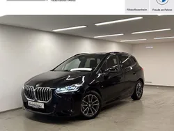Saphirschwarz Gebraucht 2025 BMW 218 Active Tourer M Sport Van / Kleinbus | 37.850 € (Fairer Preis)