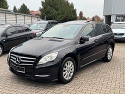 Obsidianschwarz Gebraucht 2011 Mercedes R300 Van / Kleinbus | 5.990 € (Guter Preis)
