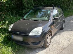 Schwarz Gebraucht 2002 Ford Fiesta Kleinwagen | 400 € (Fairer Preis)