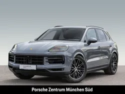 Arktikgrau Gebraucht 2023 Porsche Cayenne SUV | 109.950 €