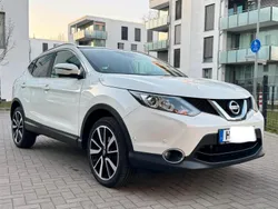 Weiß Gebraucht 2015 Nissan Qashqai 360º SUV | 10.400 € (Fairer Preis)