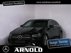 Schwarz (kosmosschwarz) Gebraucht 2024 Mercedes CLA250 Shooting Brake AMG line Kombi | 38.400 € (Guter Preis)