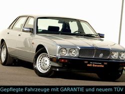 Silber Gebraucht 1990 Jaguar XJ40 Limousine | 7.299 €