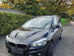Schwarz Gebraucht 2017 BMW 220 Gran Tourer Sport Line Van / Kleinbus | 7.400 € (Teuer)