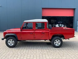 Rot Gebraucht 2004 Land Rover Defender SUV | 26.900 €