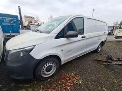 Weiß Gebraucht 2018 Mercedes Vito Limousine | 7.900 €
