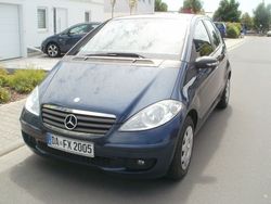 Blau metallic Gebraucht 2004 Mercedes A150 Kleinwagen | 4.900 €