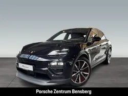 Tiefschwarz Gebraucht 2024 Porsche Macan 4 Electric SUV | 96.900 € (Fairer Preis)