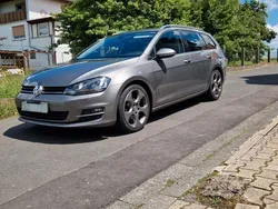 Grau Gebraucht 2017 VW Golf VII Highline Kombi | 12.499 € (Guter Preis)