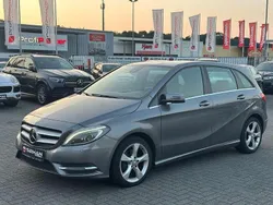 Grau Gebraucht 2013 Mercedes B200 Sport Van / Kleinbus | 5.950 € (Teuer)