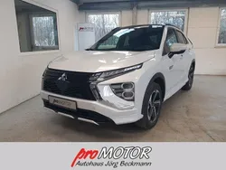 Weiß Gebraucht 2022 Mitsubishi Eclipse Cross Top SUV | 28.888 € (Teuer)