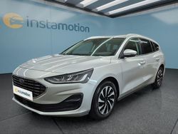 Silber Gebraucht 2023 Ford Focus Kombi | 21.349 € (Fairer Preis)