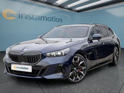 Blau Gebraucht 2025 BMW 540 Kombi | 69.099 € (Guter Preis)