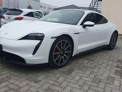Weiß Gebraucht 2020 Porsche Taycan Limousine | 53.500 € (Fairer Preis)
