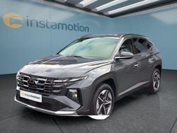 Grau Neu 2025 Hyundai Tucson SUV | 41.899 € (Etwas zu teuer)