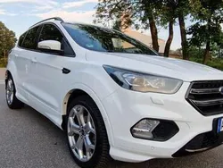 Weiß Gebraucht 2019 Ford Kuga ST-Line SUV | 14.999 € (Fairer Preis)