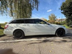 Weiß Gebraucht 2011 Mercedes E300 Avantgarde Kombi | 6.200 € (Guter Preis)