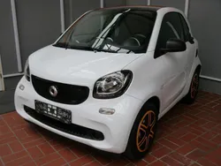 Weiß Gebraucht 2015 Smart ForTwo Coupé Basis Coupé | 9.650 € (Fairer Preis)