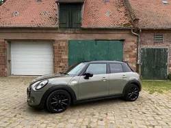 Beige Gebraucht 2020 Mini Cooper S Business Kleinwagen | 23.250 € (Etwas zu teuer)