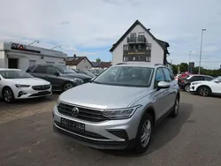 Silber Gebraucht 2021 VW Tiguan Life SUV | 26.750 € (Superpreis)