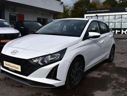 Weiß Neu 2025 Hyundai i20 Limousine | 16.940 € (Guter Preis)