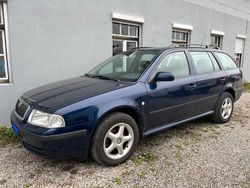 Blau Gebraucht 2005 Skoda Octavia Tour Kombi | 1.699 € (Fairer Preis)