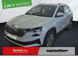 Moonweiss metallic Gebraucht 2024 Skoda Karoq Selection SUV | 31.280 € (Fairer Preis)