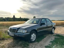 Schwarz Gebraucht 1996 Mercedes C180 Elegance Limousine | 2.599 € (Fairer Preis)