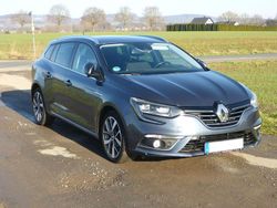 Grau Gebraucht 2016 Renault Mégane GrandTour Bose Edition Kombi | 9.999 € (Fairer Preis)