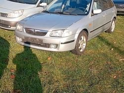 Silber Gebraucht 2000 Mazda 323F Limousine | 750 € (Fairer Preis)