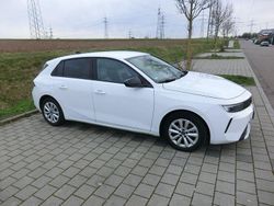 Weiß Gebraucht 2023 Opel Astra Enjoy Limousine | 17.750 € (Fairer Preis)