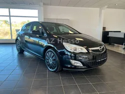 Schwarz Gebraucht 2011 Opel Astra Design Edition Limousine | 5.690 € (Fairer Preis)
