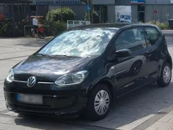 Schwarz Gebraucht 2016 VW up! Kleinwagen | 5.500 € (Teuer)