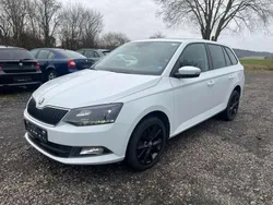 Moonweiss metallic Gebraucht 2015 Skoda Fabia Style Kombi | 4.999 € (Fairer Preis)