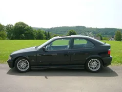Cosmos Gebraucht 1997 BMW 318 Compact Kleinwagen | 3.850 € (Etwas zu teuer)