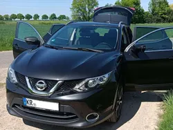Schwarz Gebraucht 2016 Nissan Qashqai Black Edition SUV | 13.900 € (Guter Preis)