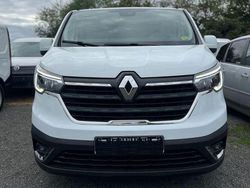 Weiss Gebraucht 2022 Renault Trafic Van / Kleinbus | 15.899 € (Fairer Preis)