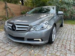 Grau Gebraucht 2010 Mercedes E200 Coupé | 7.900 € (Superpreis)