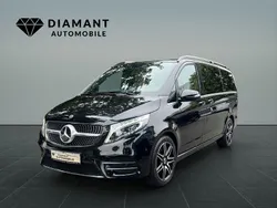 Schwarz Gebraucht 2022 Mercedes V300 AMG Van / Kleinbus | 57.990 € (Fairer Preis)