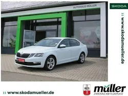 Weiß (laserweiss) Gebraucht 2018 Skoda Octavia Clever Limousine | 16.890 € (Fairer Preis)