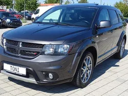 Grün Gebraucht 2016 Dodge Journey SUV | 13.900 €