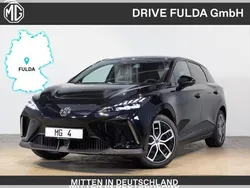 Schwarz (pebble black) Neu 2024 MG MG4 EV Luxury Kleinwagen | 42.640 € (Etwas zu teuer)